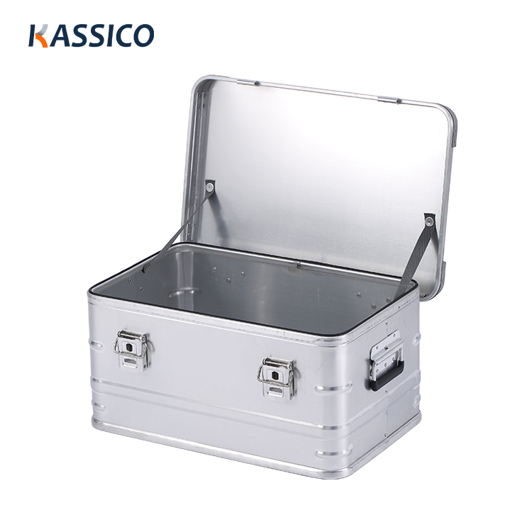 Cajas y estuches de aluminio para almacenamiento en acampada y en tierra