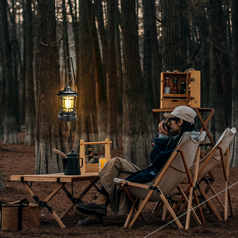 Lámpara de camping LED antigua