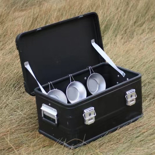 Contenedores, cajas y estuches de aluminio para almacenamiento de artículos de camping
