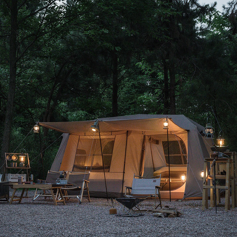 Tienda de campaña glamping de dos niveles y dos dormitorios de 8/13㎡ con toldo