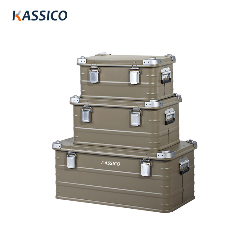 Cajas y contenedores de aluminio para acampar y viajar en coche al aire libre