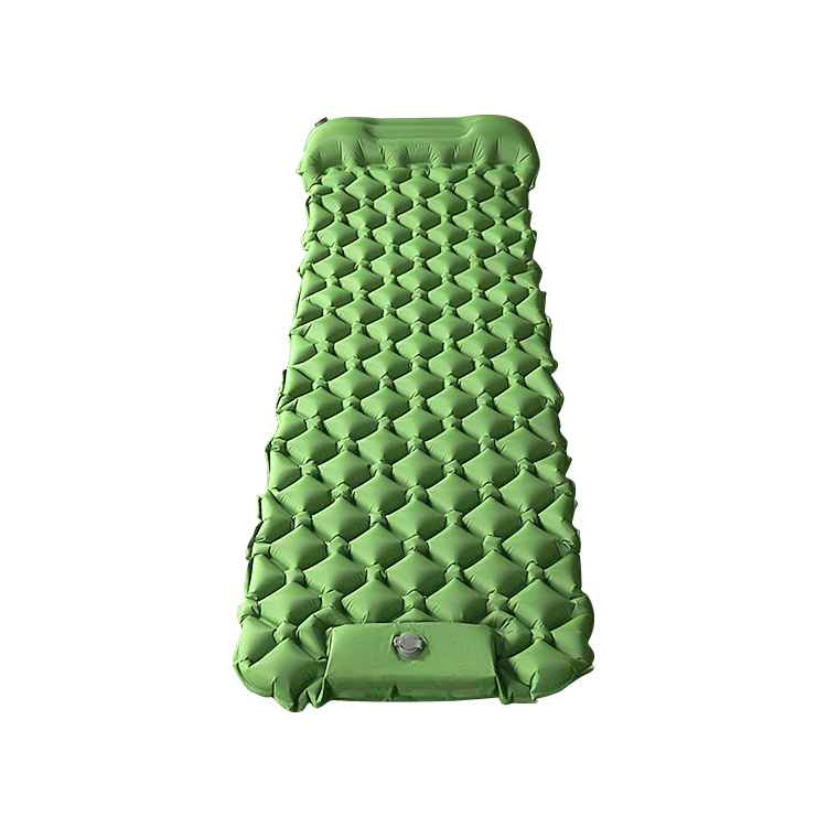 Colchoneta inflable ultraligera para acampar con bomba de pie incorporada
