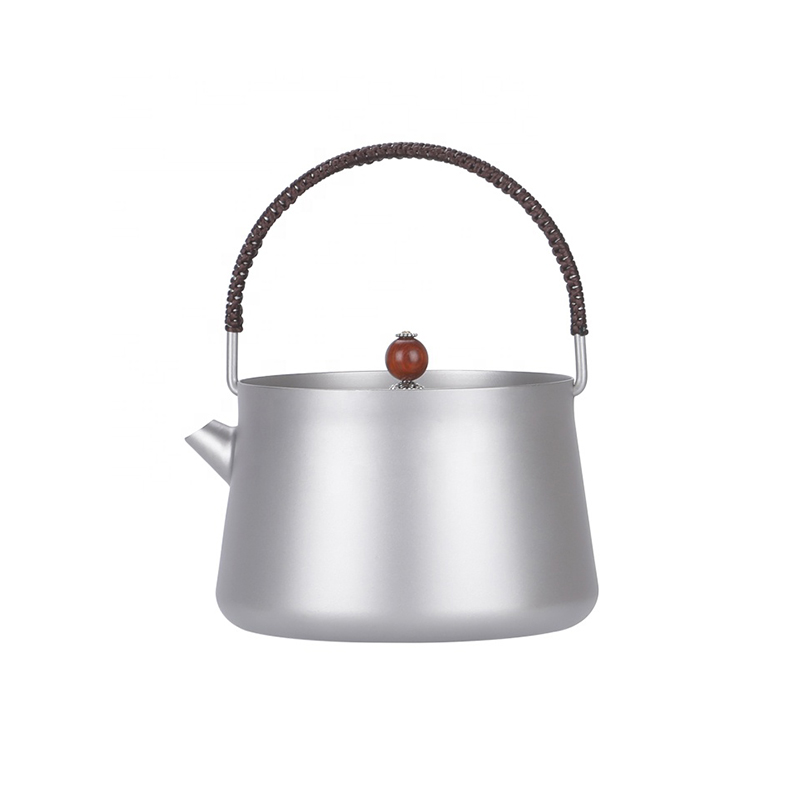 Tetera de titanio de 800 ml con asa plegable y filtro para acampar al aire libre