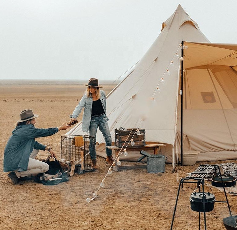 Tienda de campaña glamping tipo pirámide de gran tamaño, tienda tipo campana yurta